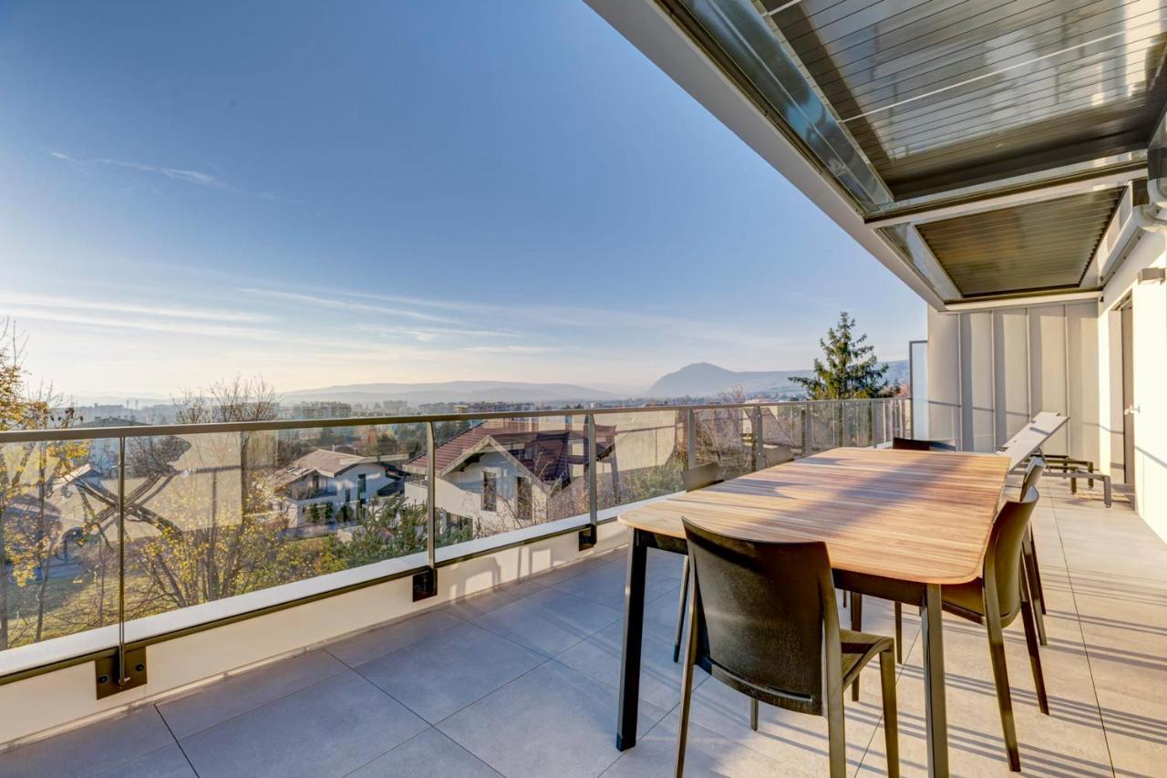Serenity - 3 bedroom top floor apartment parking&lake view terrace Annecy Buitenkant foto