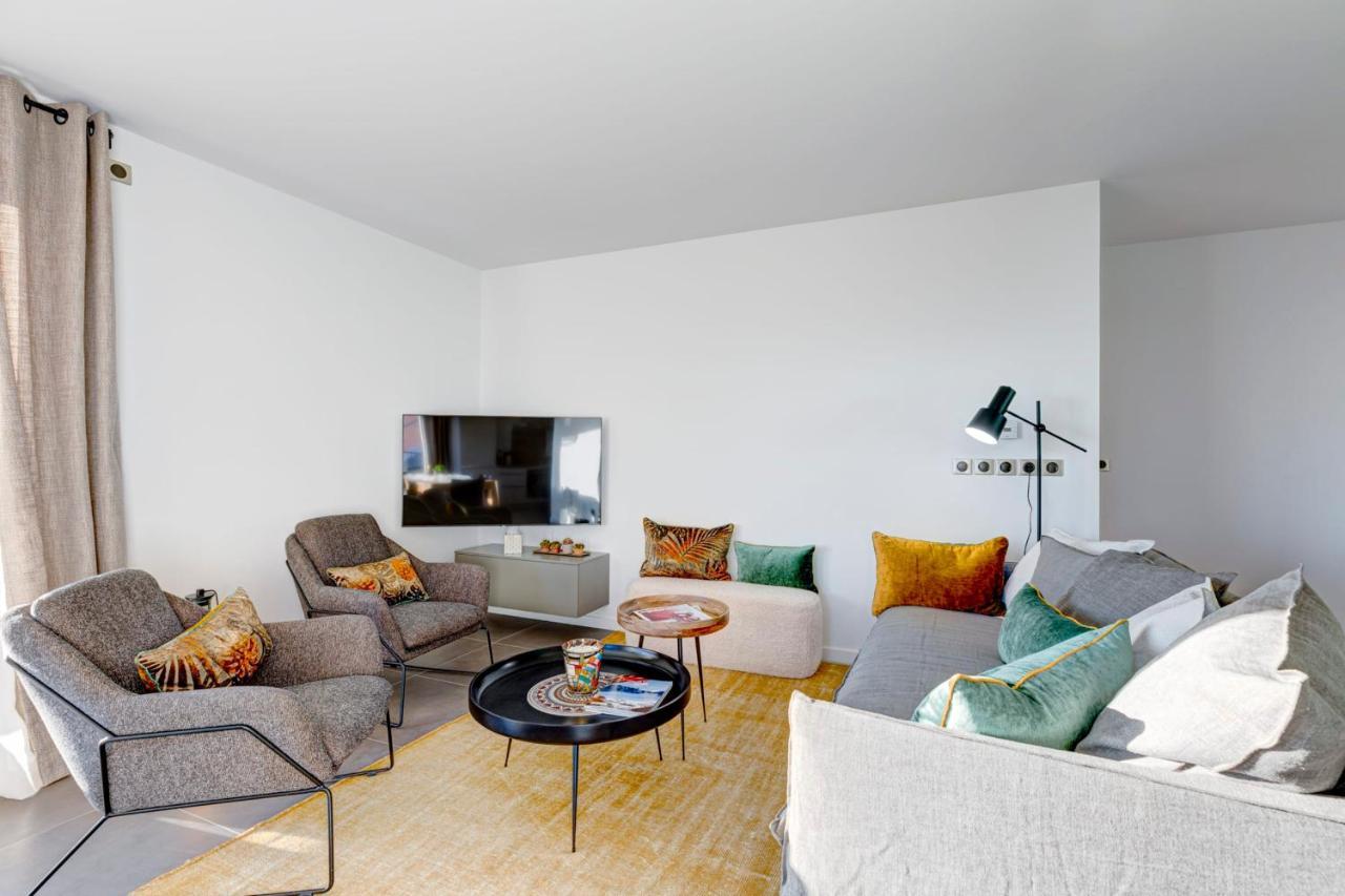 Serenity - 3 bedroom top floor apartment parking&lake view terrace Annecy Buitenkant foto